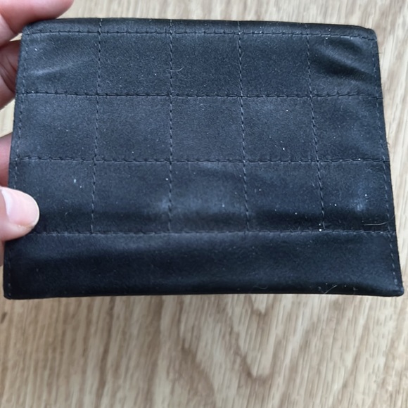 💯% Authentic Chanel Vintage Satin Card Holder Wallet - Picture 5 of 16